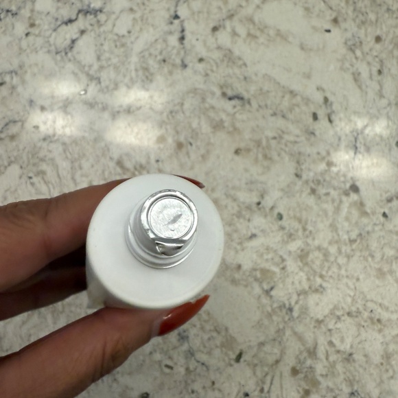 New Briogeo Scalp Revival 2‎ FL.  oz - Picture 3 of 3